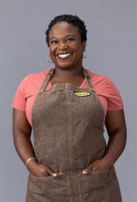 Bio profile offStephenie Simmons